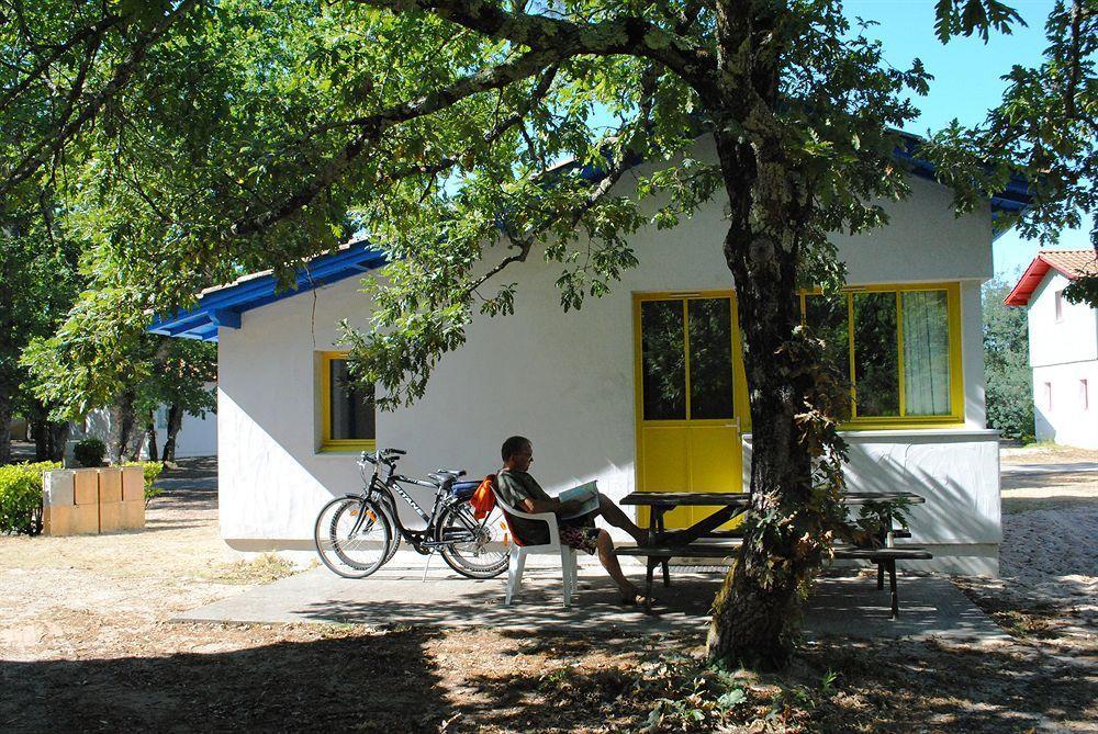 Residence Nemea Les Rives De Saint Brice Ares Ngoại thất bức ảnh
