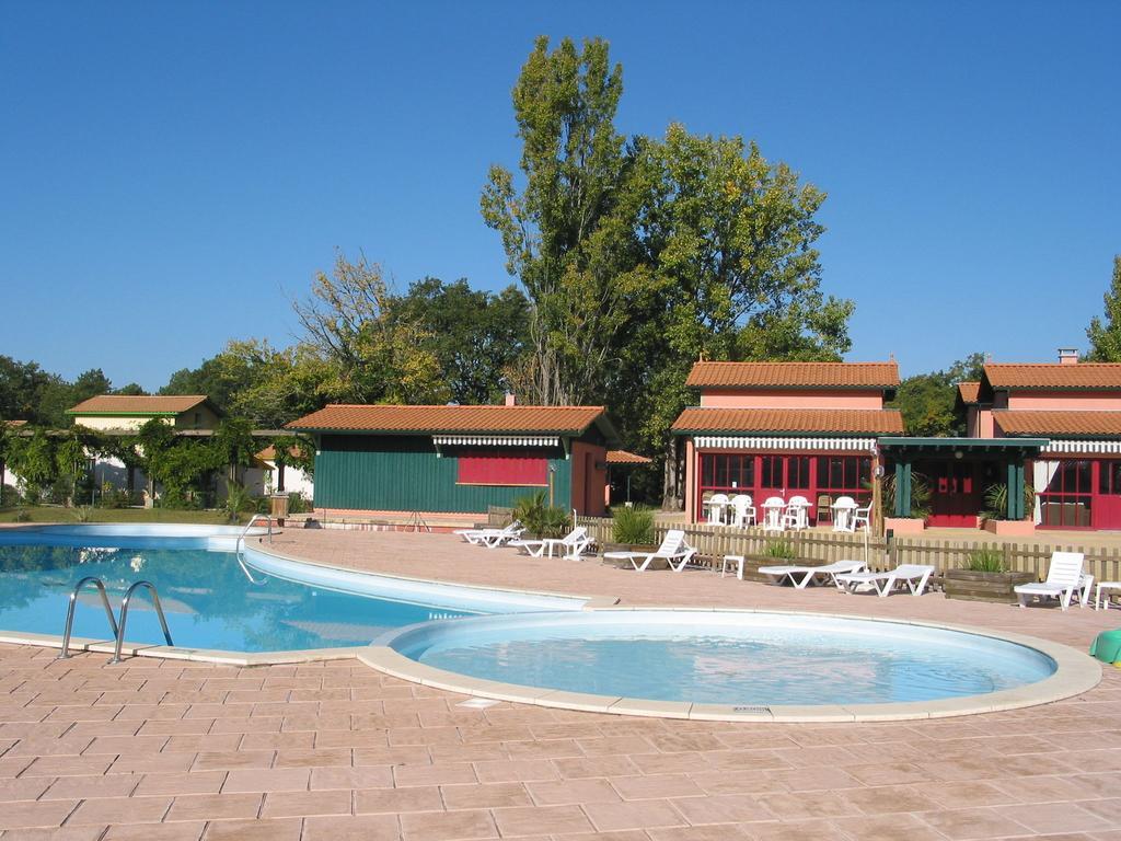 Residence Nemea Les Rives De Saint Brice Ares Ngoại thất bức ảnh