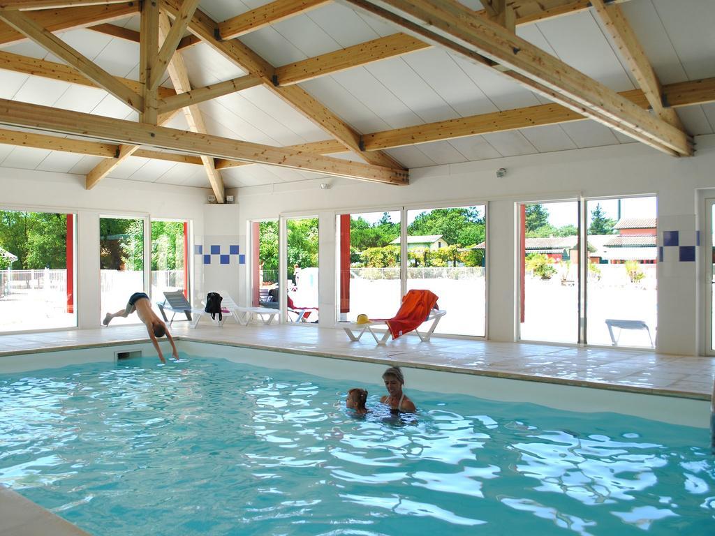 Residence Nemea Les Rives De Saint Brice Ares Ngoại thất bức ảnh