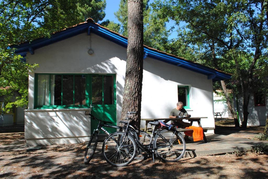 Residence Nemea Les Rives De Saint Brice Ares Ngoại thất bức ảnh