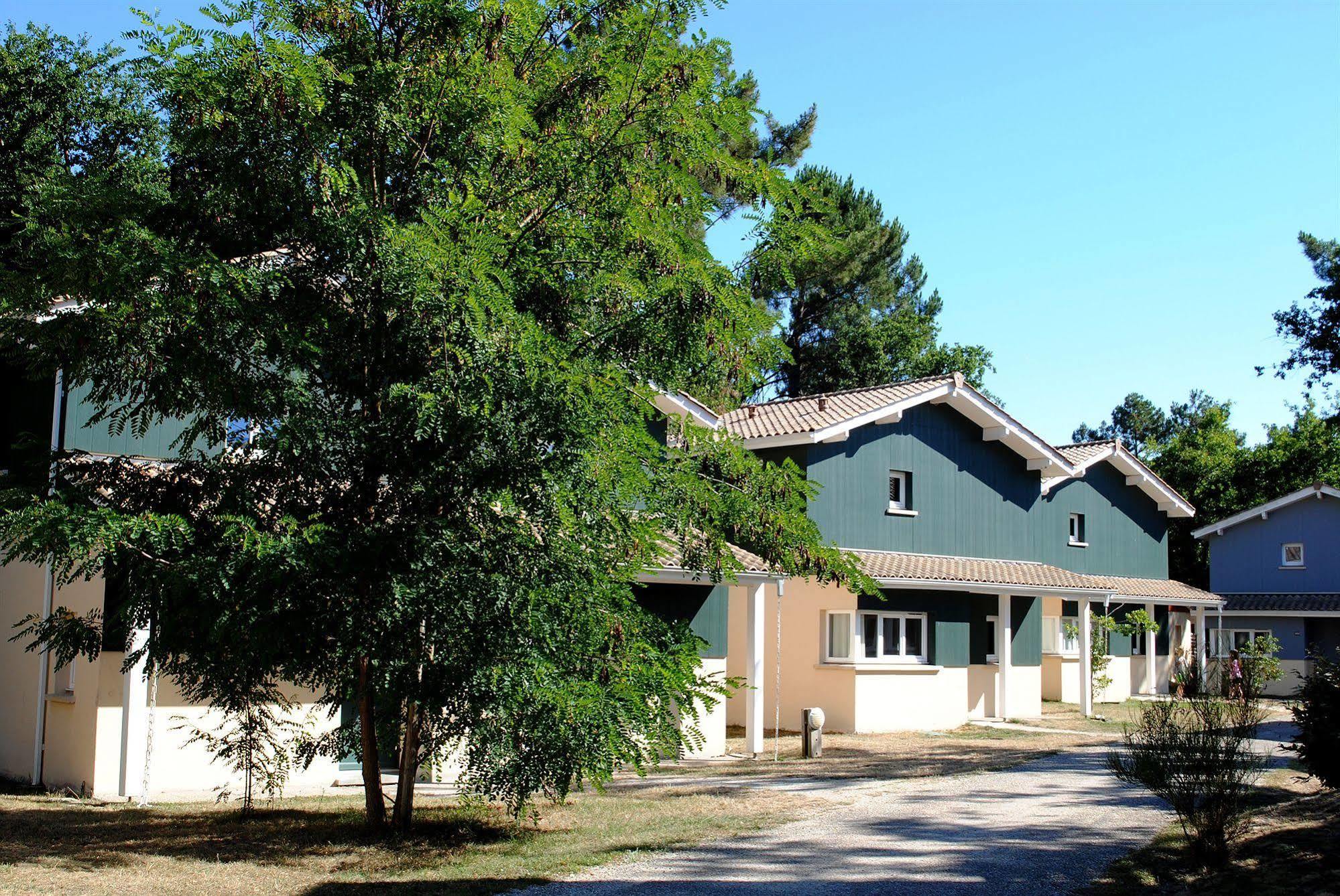 Residence Nemea Les Rives De Saint Brice Ares Ngoại thất bức ảnh